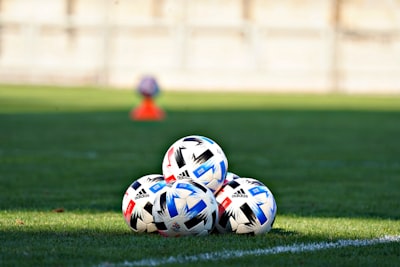 نتائج مباريات اليوم من دوري الأبطالتفاصيل المواجهات المثيرة